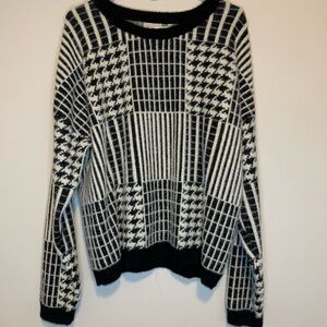 Cyrus Women’s Black & White Crewneck Sweater Pullover size XL